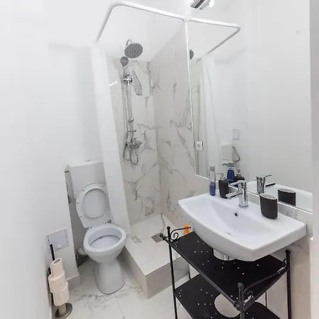 Heights Center Aparthotel