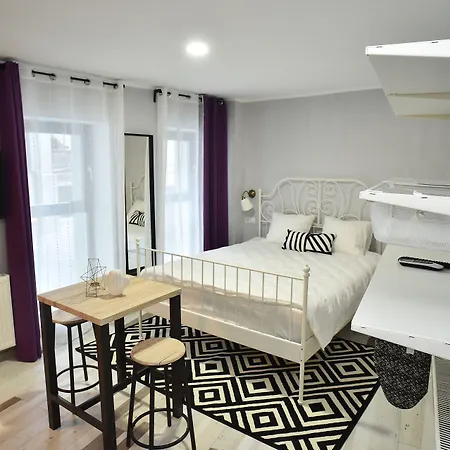 Апарт-отель Heights Center 3*