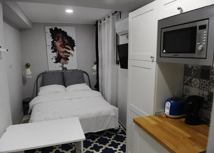 Apartmanhotel Heights Center 3*